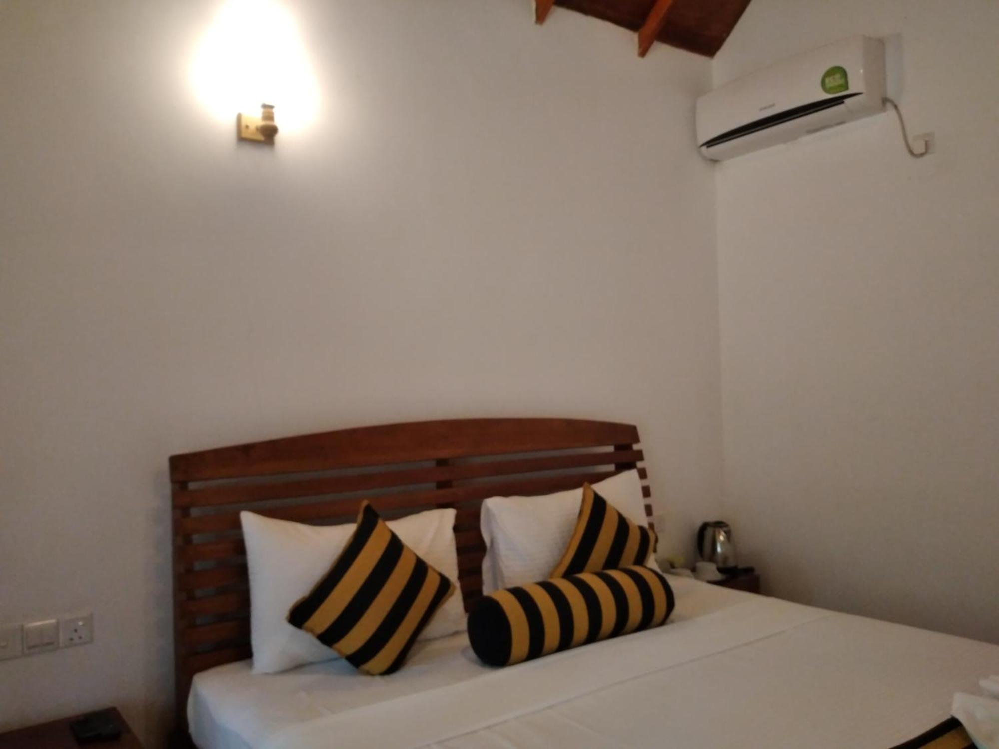 Sigiriya Nature Resort Rum bild
